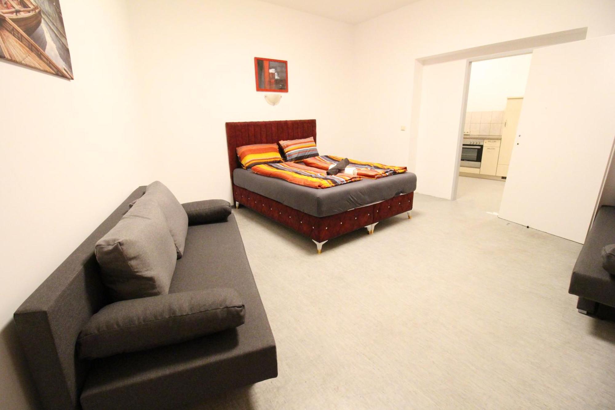 Zx Quad Room In Meidling Виена Екстериор снимка